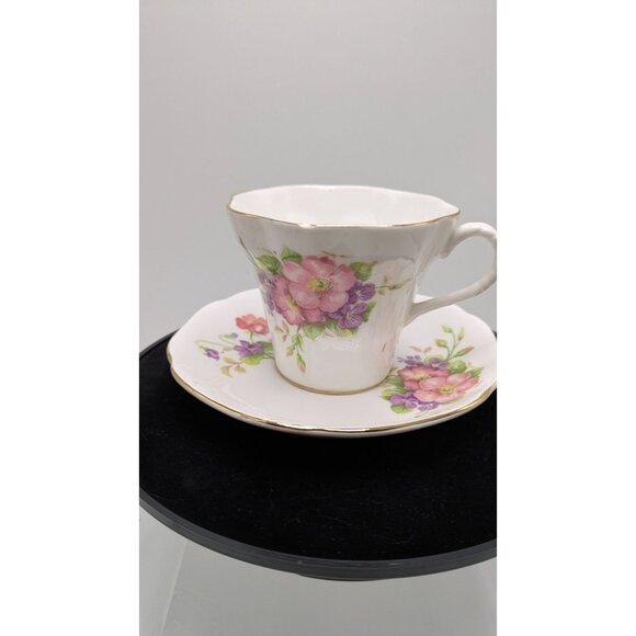 Royal Imperial Bone China Floral Teacup & Saucer Vintage England Set - Picture 8 of 16